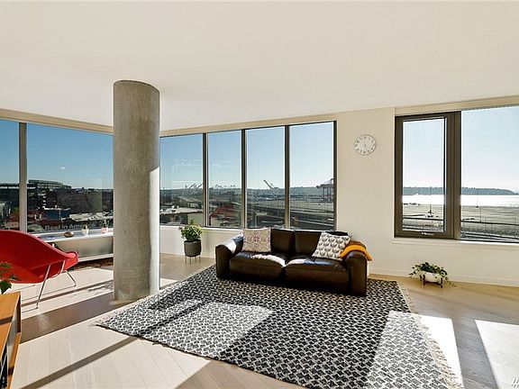 4th image of 590 1st Ave S #909