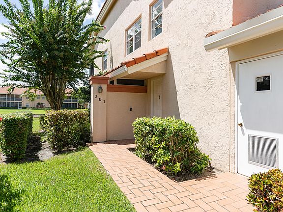 2nd image of 7019 Summer Tree Dr APT 201