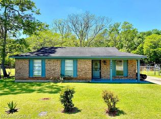 7490 Newcombe Dr, Theodore, AL 36582