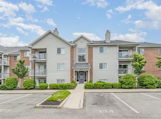 7646 Shawnee Ln APT 104, West Chester, OH 45069