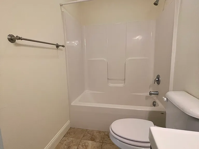 157 W Main St #4 — Photo 16