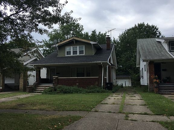 3rd image of 1076 E 174th St