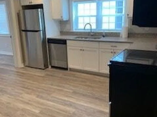 587 Rutledge Ave APT B, Charleston, SC 29403