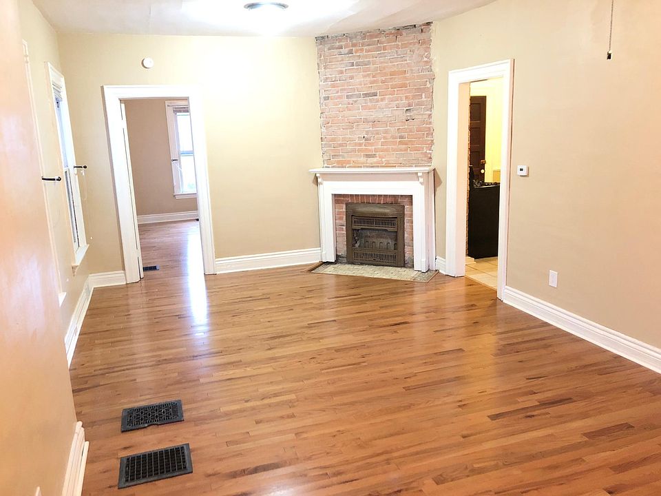 1st image of 62 Hoyt St #Lwr