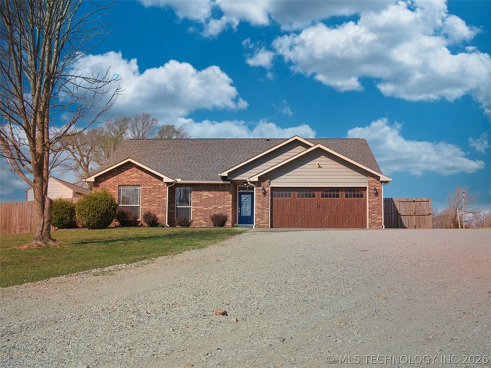 1st image of 31948 Dogwood Cir