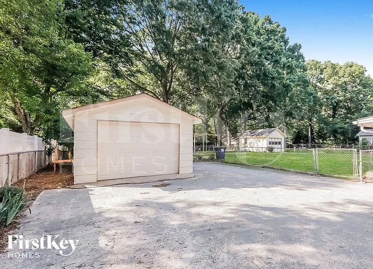 120 Keowee Cir — Photo 14