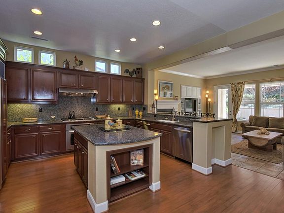 4th image of 2865 Birkdale Ct