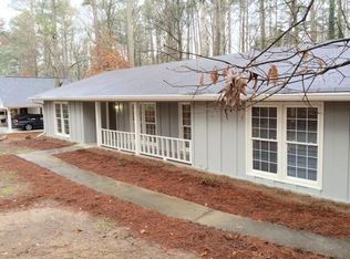 2867 Hickory Ln, Snellville, GA 30078