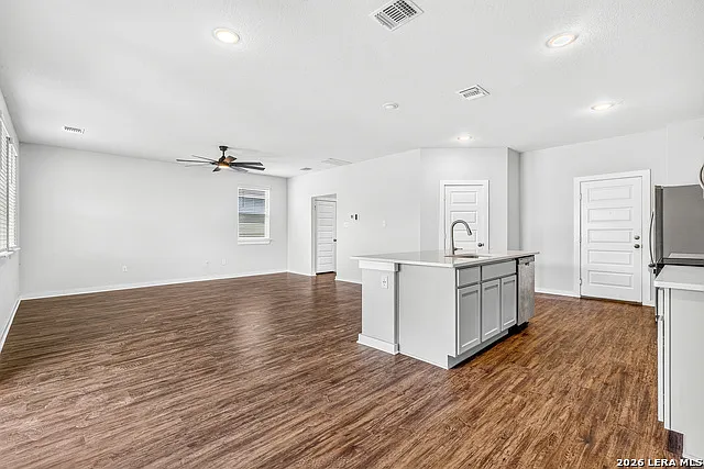 14603 Emerio Dr — Photo 10