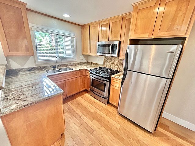 1st image of 4050 Swift Ave APT 2