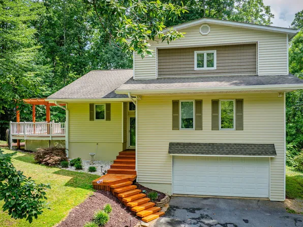 312 Sourwood Hills Rd, Bristol, TN 37620