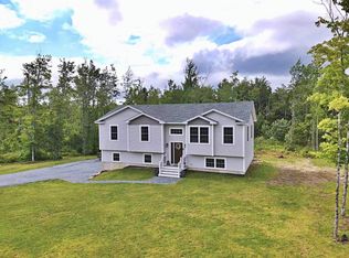 64 Lindsay Dr, Levant, ME 04456