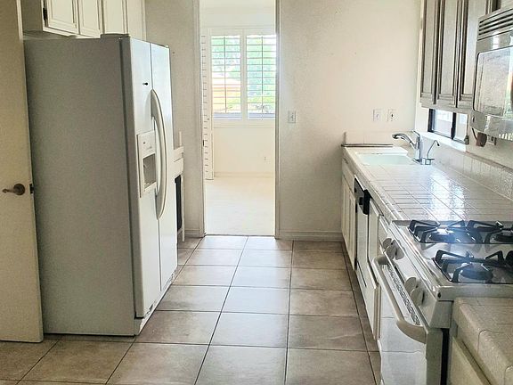 4th image of 12124 Goshen Ave APT 202