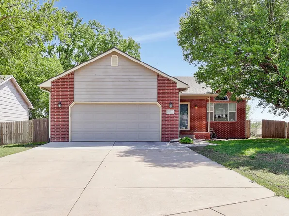 6163 Quail Ridge Ct, Wichita, KS 67220