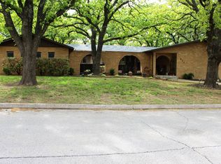 821 Ridgecrest St, Ardmore, OK 73401