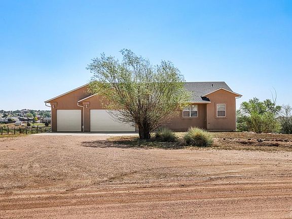 3rd image of 574 S Chimazo Dr
