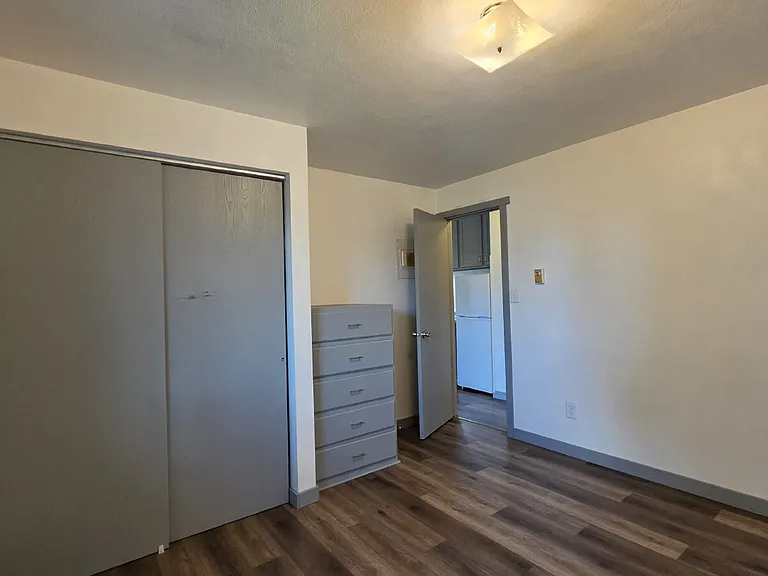 2400 N Bay St #7 — Photo 4