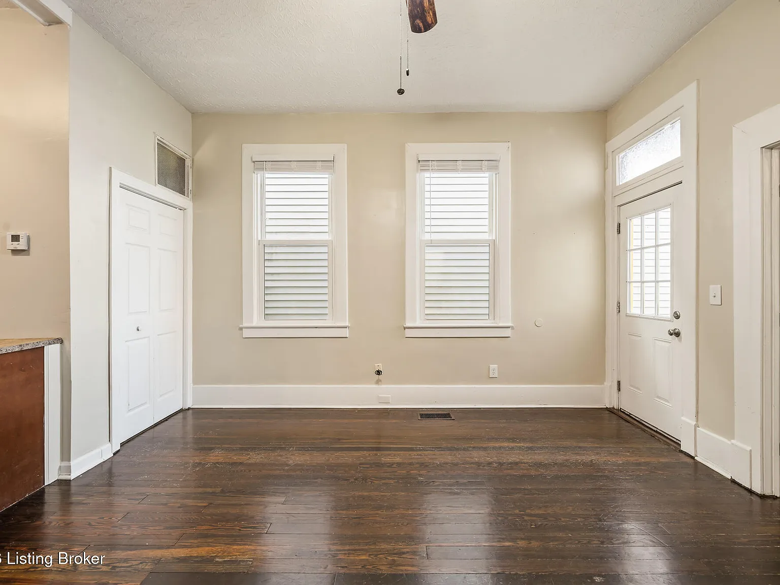 2 bed, 1.0 bath, 725 sqft, $1,395 — Photo 3
