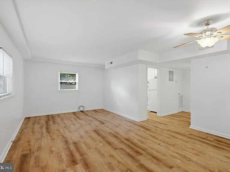 130 S 29th St #5 — Photo 3