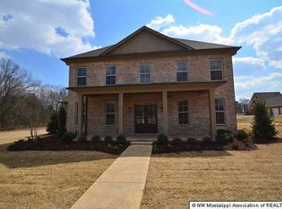 543 Benton Dr, Hernando, MS 38632