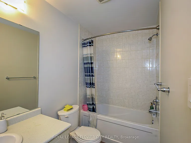 81 Baffin Cres — Photo 35