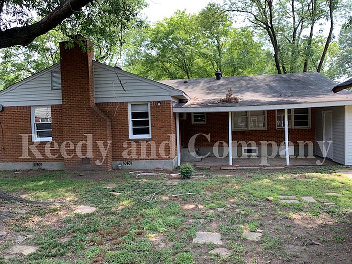 2nd image of 1761 S Perkins Rd