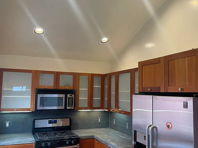 427 Grand Blvd — Photo 34