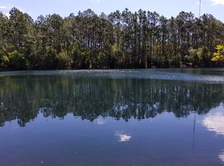 Twin Lakes Rd, Eastpoint, FL 32328