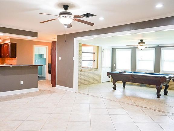 2nd image of 3050 Hudson Pl