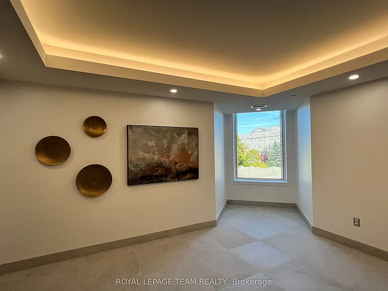 360 Deschatelets Ave #303 — Photo 8