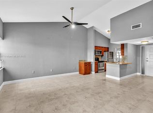 2841 N Oakland Forest Dr APT 304, Fort Lauderdale, FL 33309