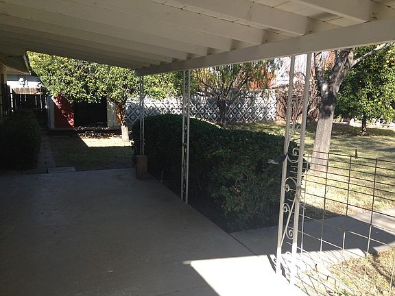 2nd image of 323 S Harris Dr