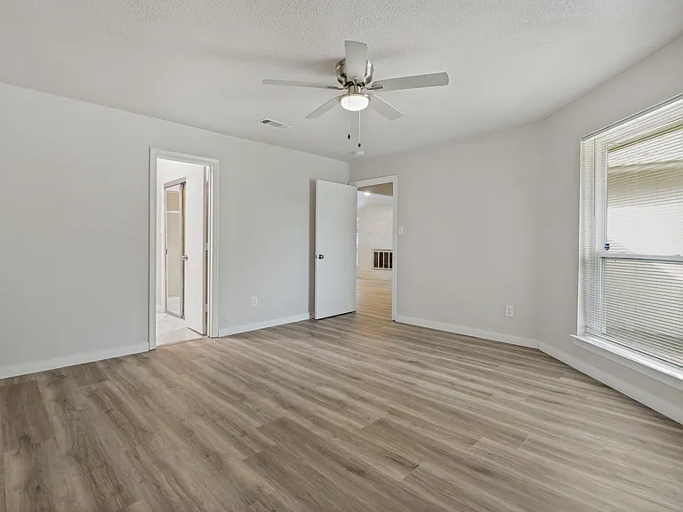 2208 Placid Dr — Photo 5