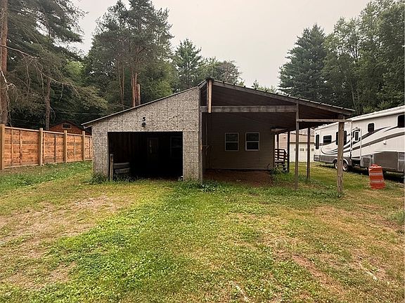2nd image of 5 Pine Grove Dr