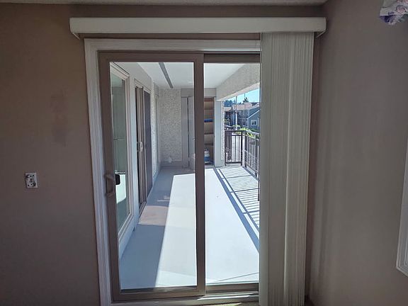 2nd image of 720 11th St APT B4