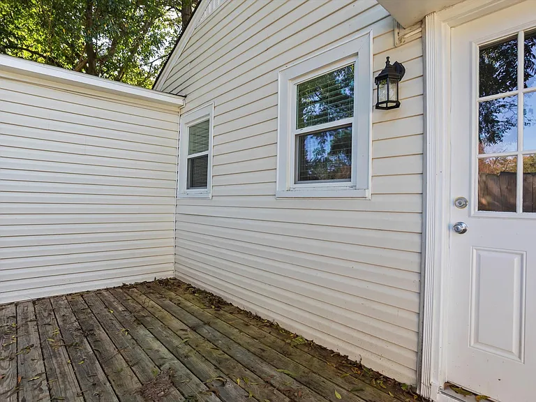 531 1/2 Pershing Dr — Photo 19