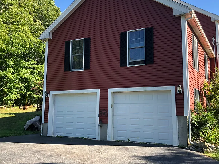 22 Valley Forge Cir — Photo 3