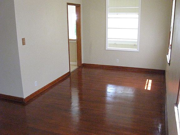 3rd image of 1214 Kenmore St