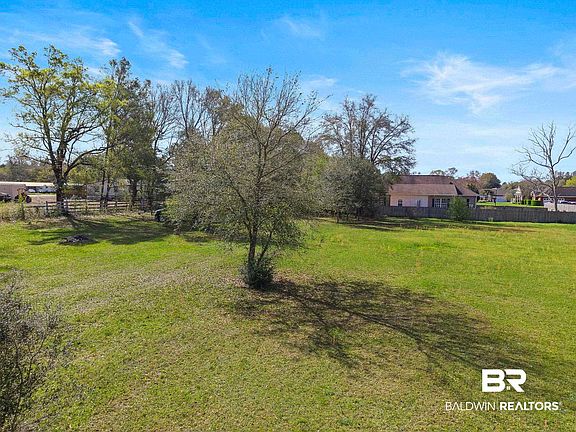 3rd image of 18856 Keller Rd