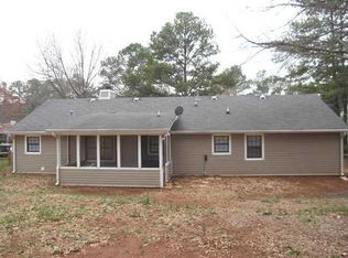 385 Kingsport Dr, Lawrenceville, GA 30046