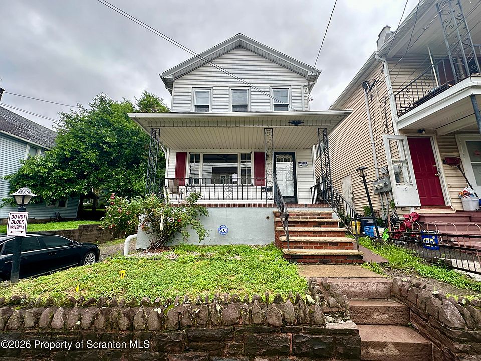1st image of 324 N Washington St