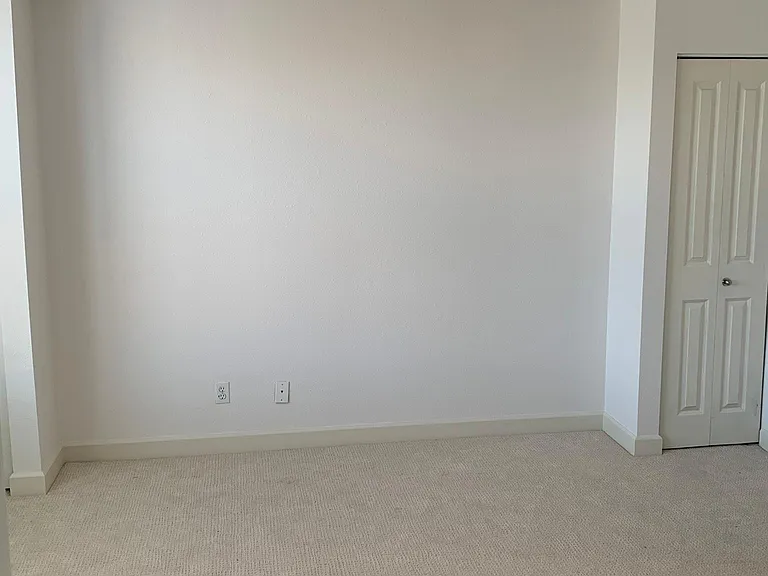 5621 Pershing Ave #32 — Photo 18