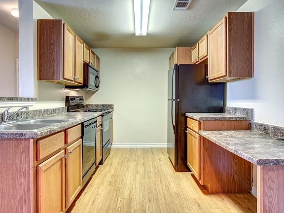 2nd image of 1350 Sadler Dr #7-203