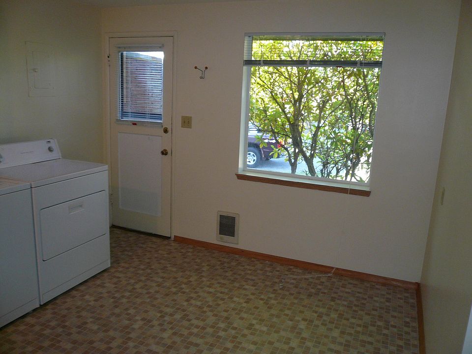 2nd image of 1227 NW 85th St #Na