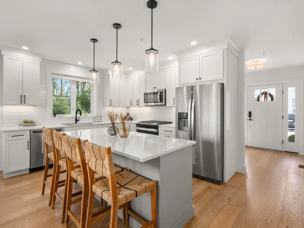 12 Founders Square #A, Greenland, NH 03840