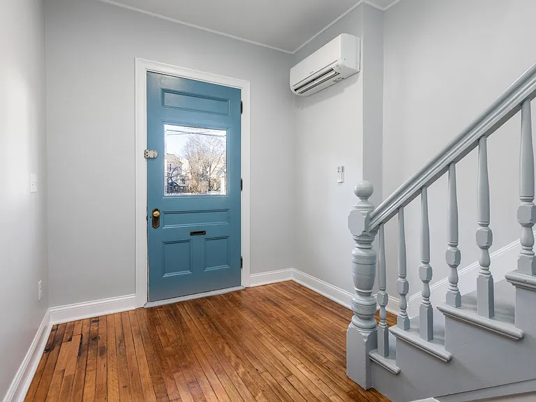 23 Nevens St #2 — Photo 2