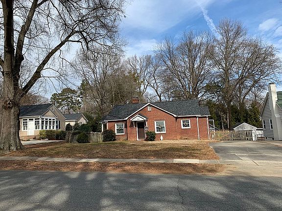 2nd image of 933 Poindexter Dr