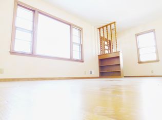 321 16th Ave N, Hopkins, MN 55343