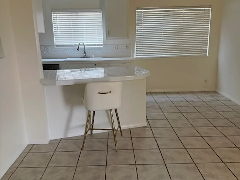 20572 Salt Air Cir — Photo 3