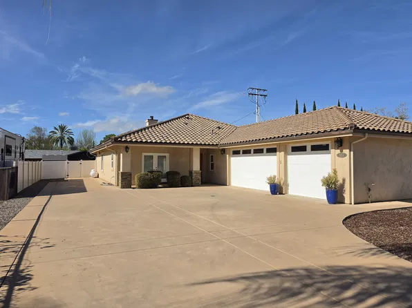 803 14th St, Ramona, CA 92065